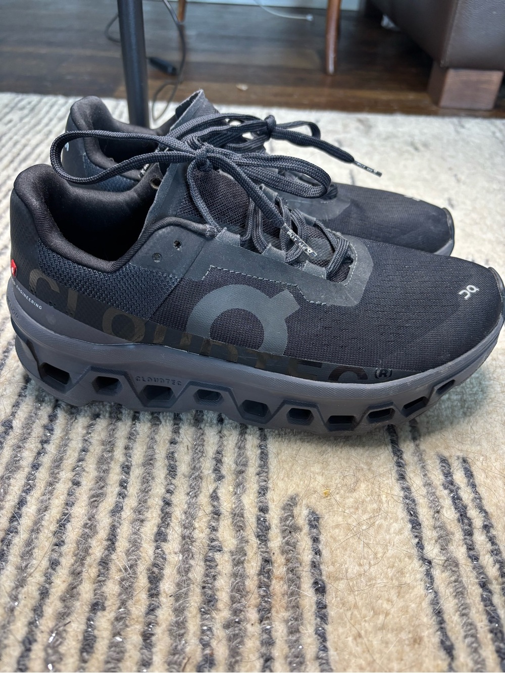 On Running women shoes